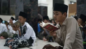 Pembacaan Surat Al Kahfi Baitul Qur'an (5)